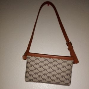 ♥️NWOT Michael kors purse♥️